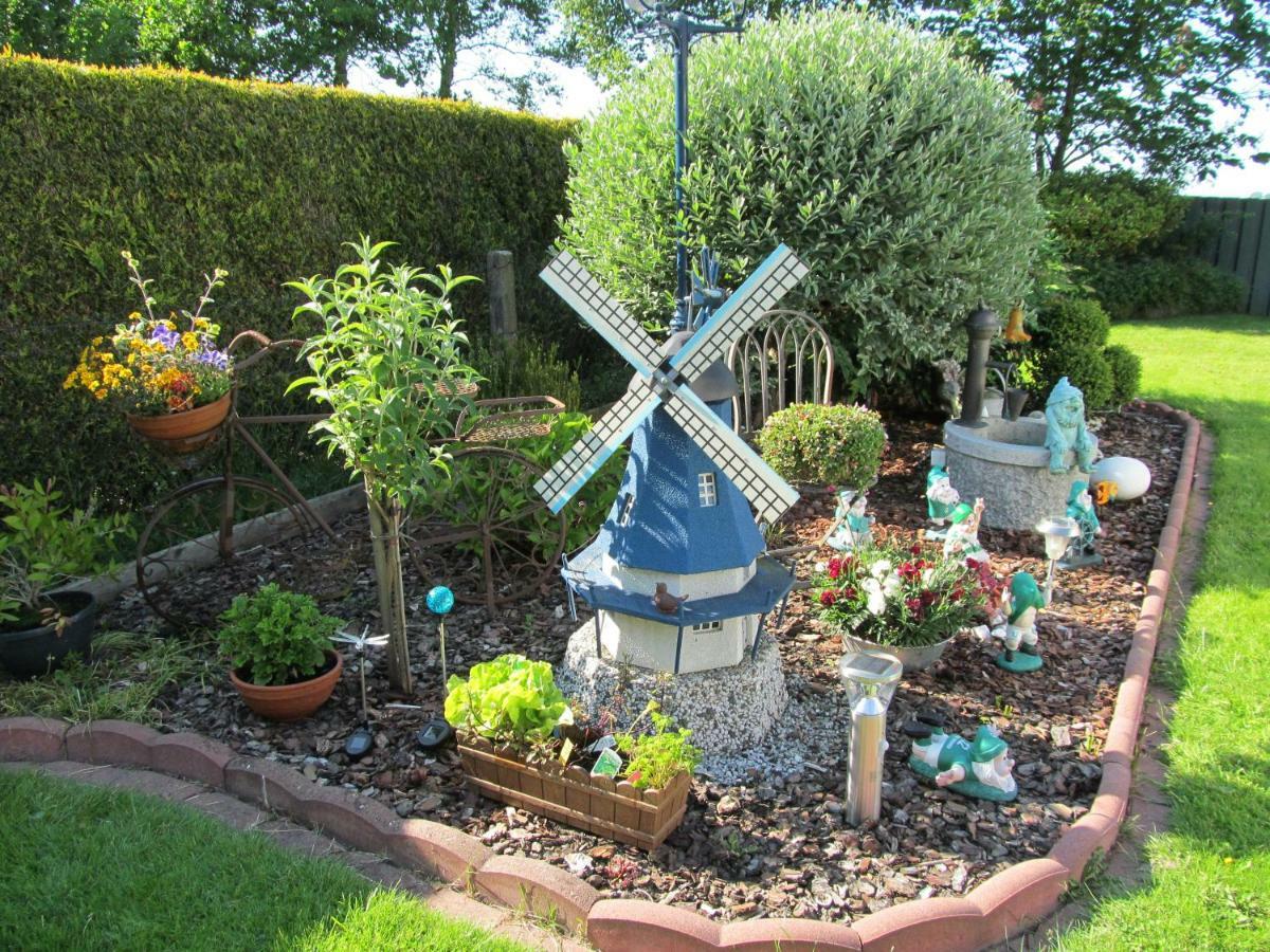 Fewo Elke Esens Exterior photo